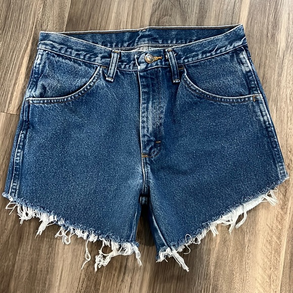 Wrangler Rustler Jean Shorts 